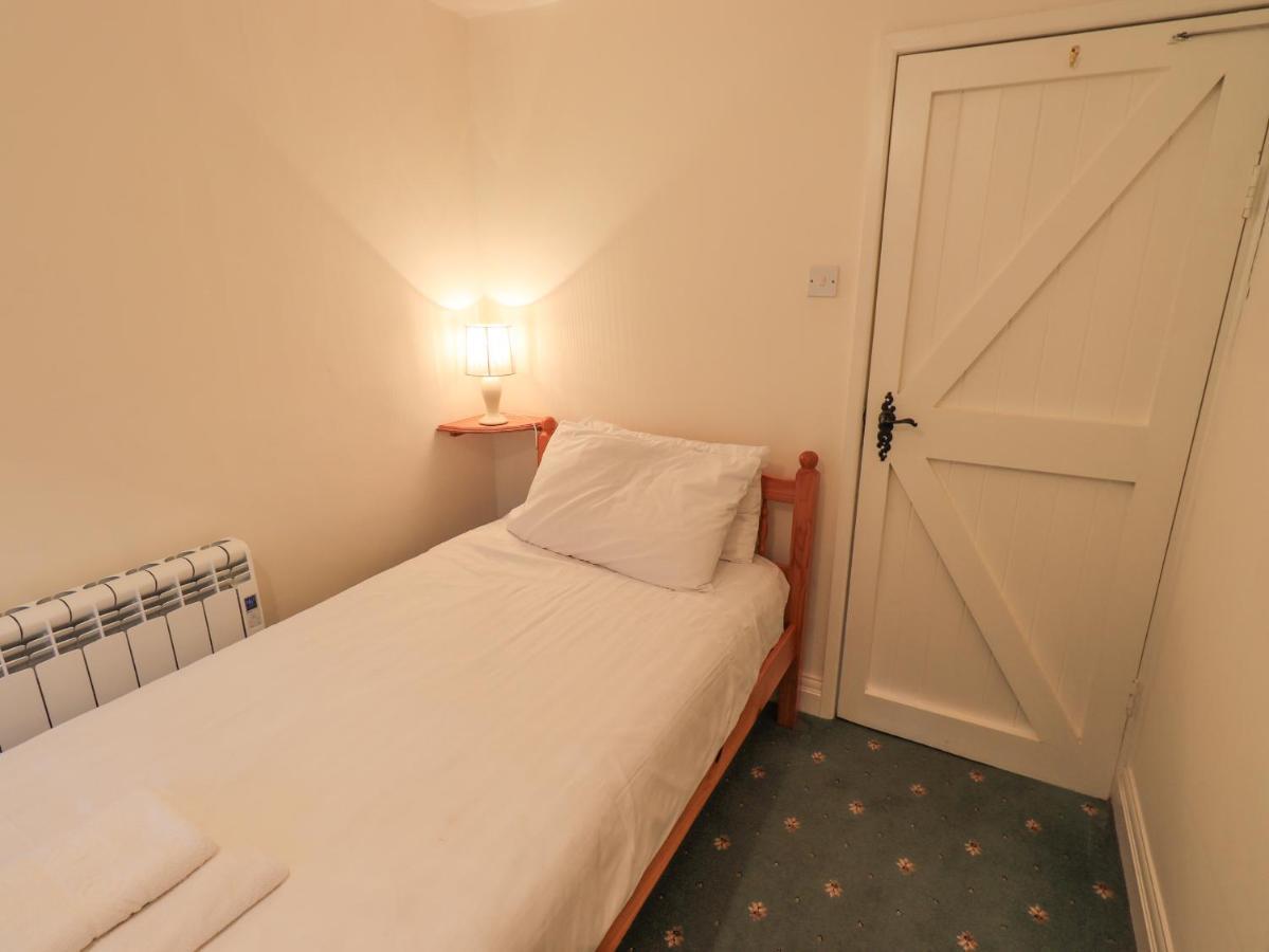 Park Cottage Ембълсайд Екстериор снимка